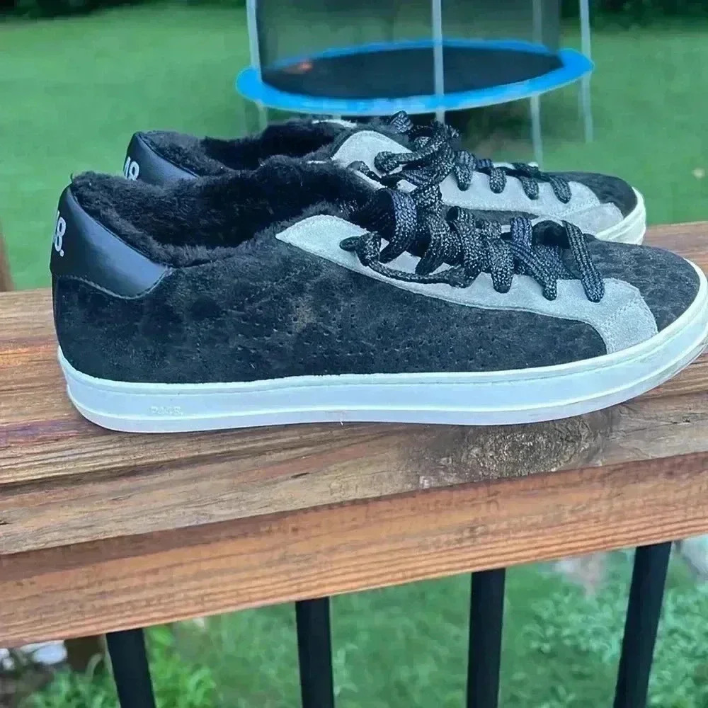 P448 John Leopard Faux Fur Lined Sneakers Size 9